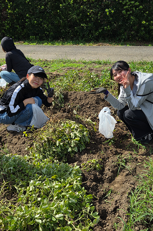 千葉商業高校、金子さんと鈴木さん